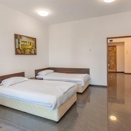 Seaside Guest Rooms Burgas City Exterior foto