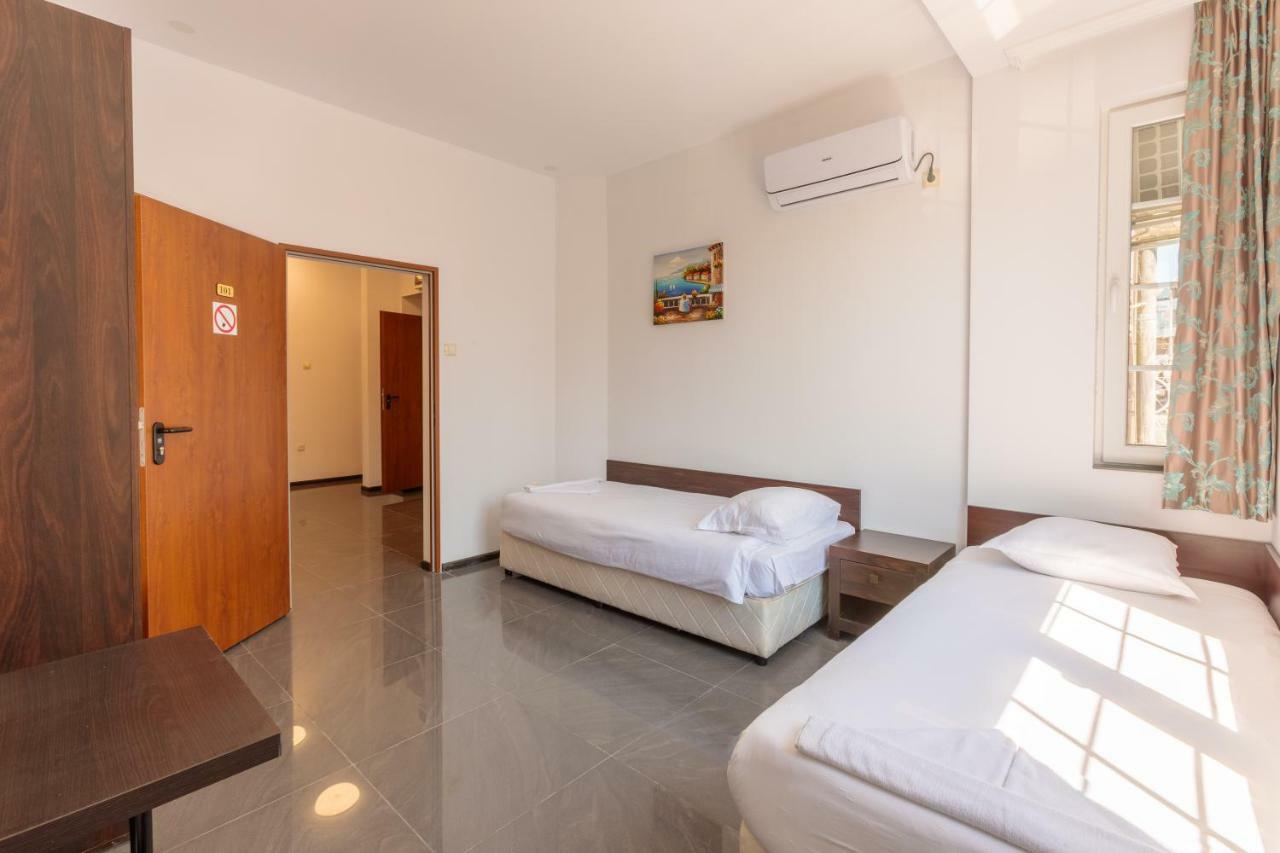 Seaside Guest Rooms Burgas City Exterior foto